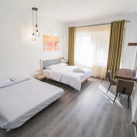 Maria Boutique Suits 4*