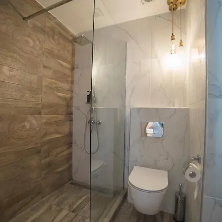 Maria Boutique Suits Aparthotel 3*