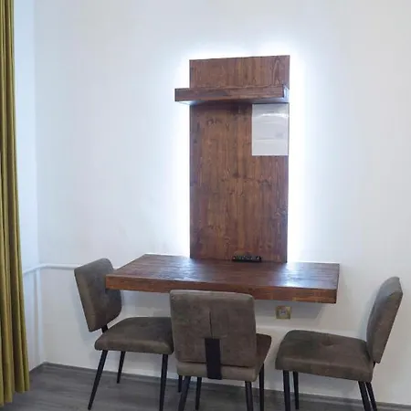 Maria Boutique Suits Aparthotel Boedapest