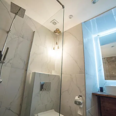 Maria Boutique Suits