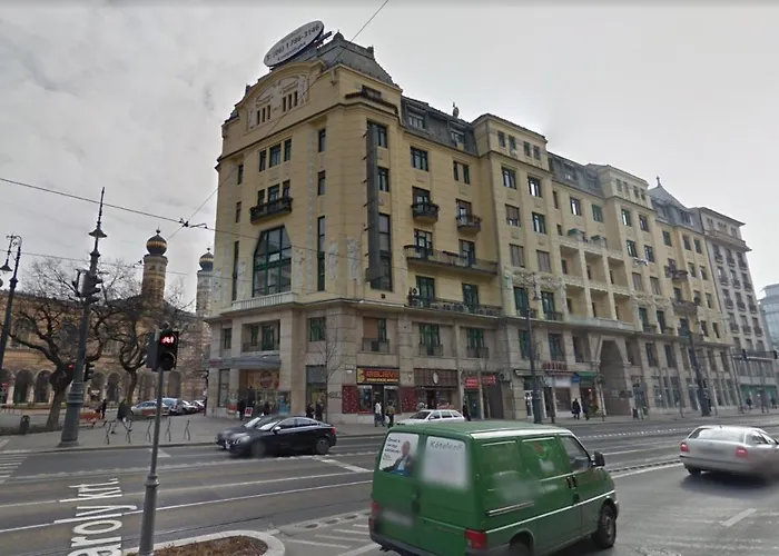 Maria Boutique Suits 4*