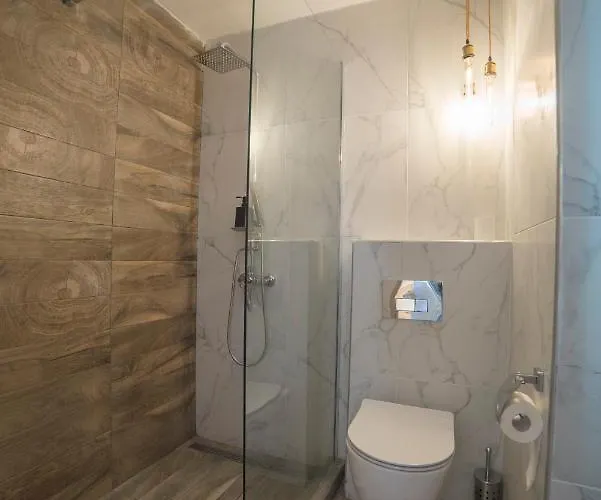 Maria Boutique Suits Aparthotel 4*